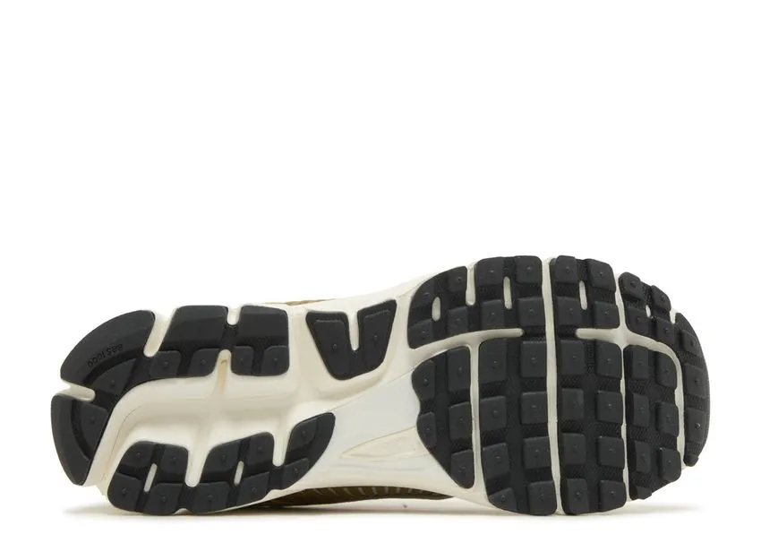 Nike Zoom Vomero 5 Metallic Gold Sports - specific running convenience