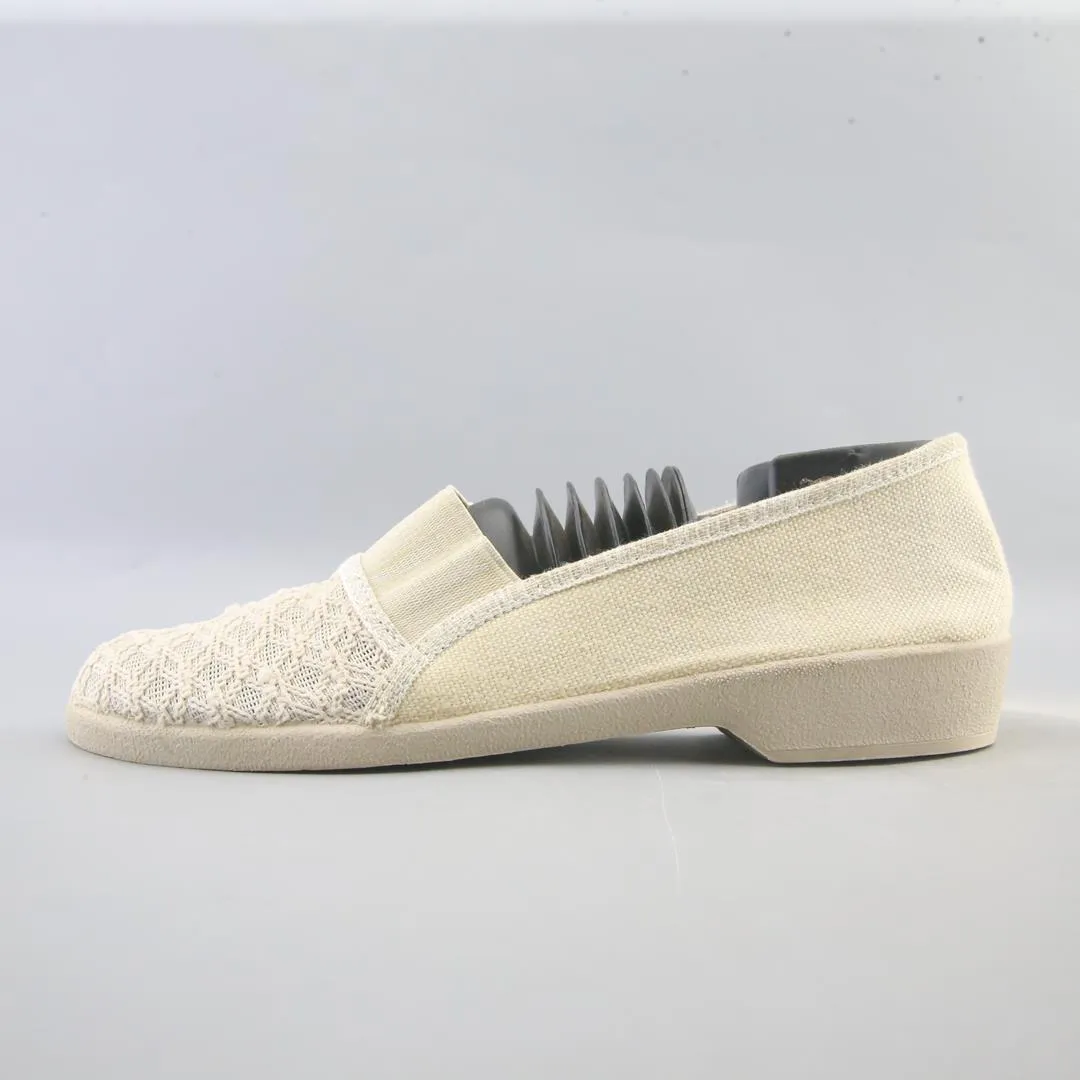 PIEDS SENSIBLES . Stable construction Step Tall