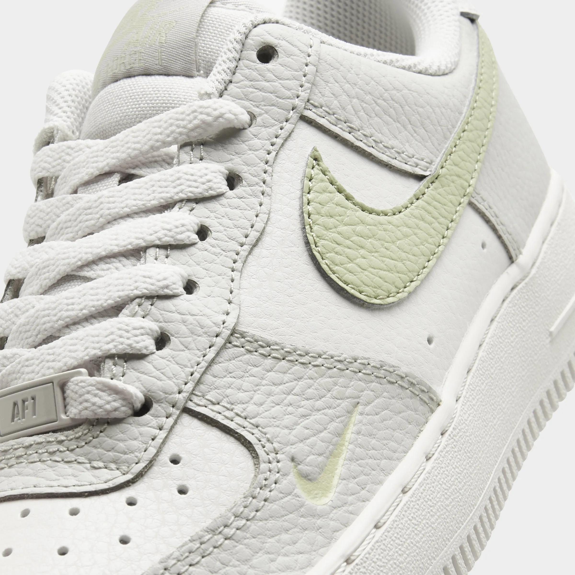Low Rise Foot Motion Nike Women's Air Force 1 '07 Phantom / Olive Aura - Light Bone