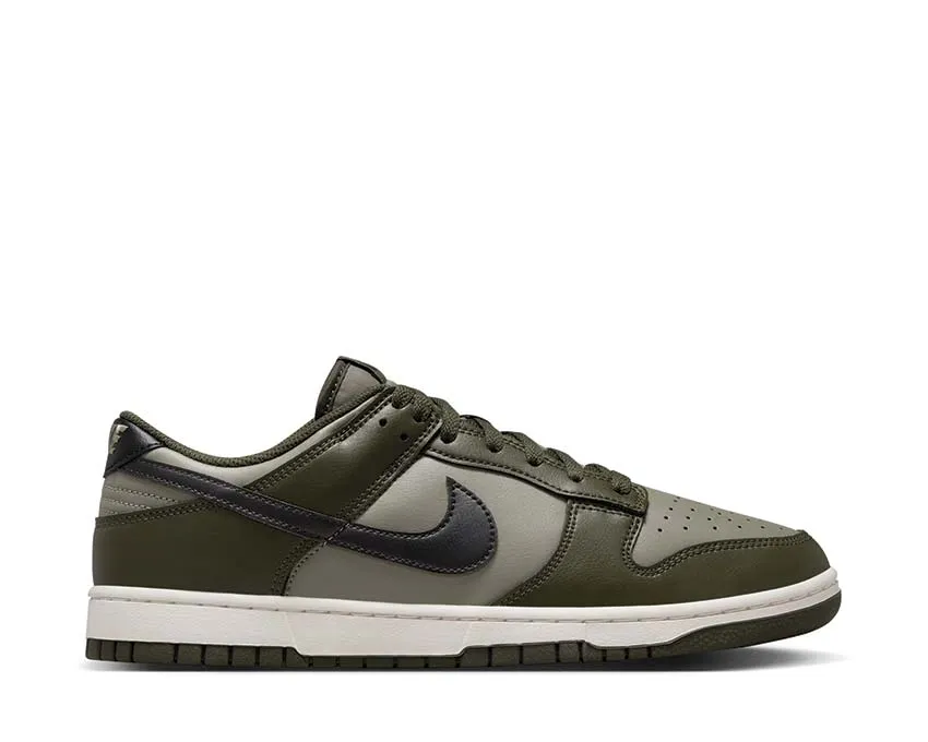 Nike Dunk Low Retro "Cargo Khaki" Stylish Minimal mom style