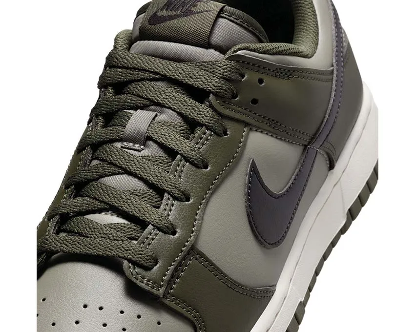 Nike Dunk Low Retro "Cargo Khaki" Chill Time