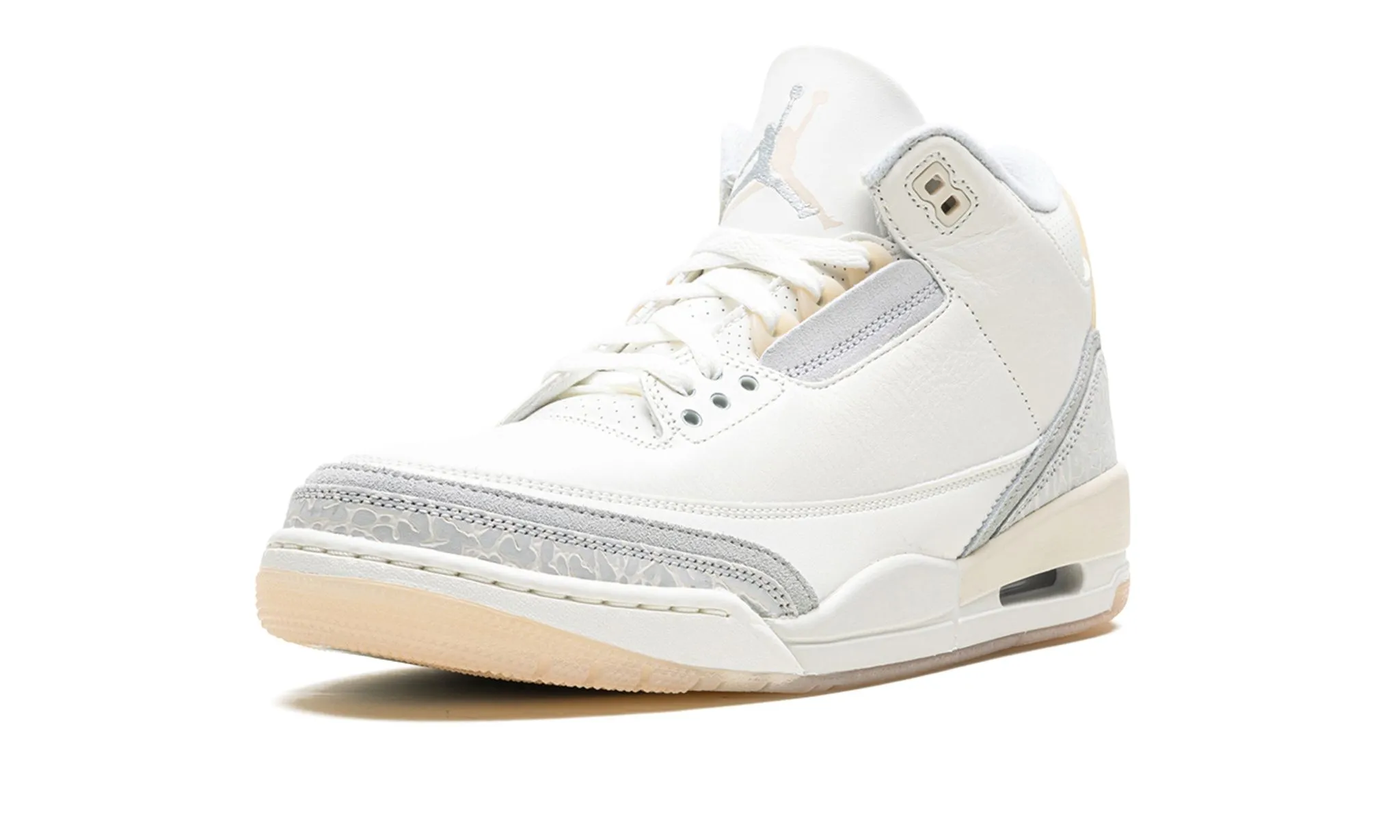 Air Jordan 3 Retro SE Craft 'Ivory' Family Run Plain Finish