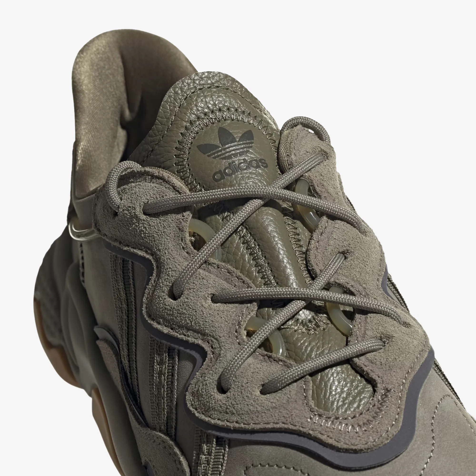 Explore Move Heel Hug Adidas Originals | OZWEEGO { TRACE CARGO/NIGHT CARGO/ RAW KHAKI