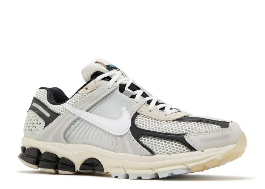 interval - training running shoes Nike Zoom Vomero 5 Supersonic Light Bone Black