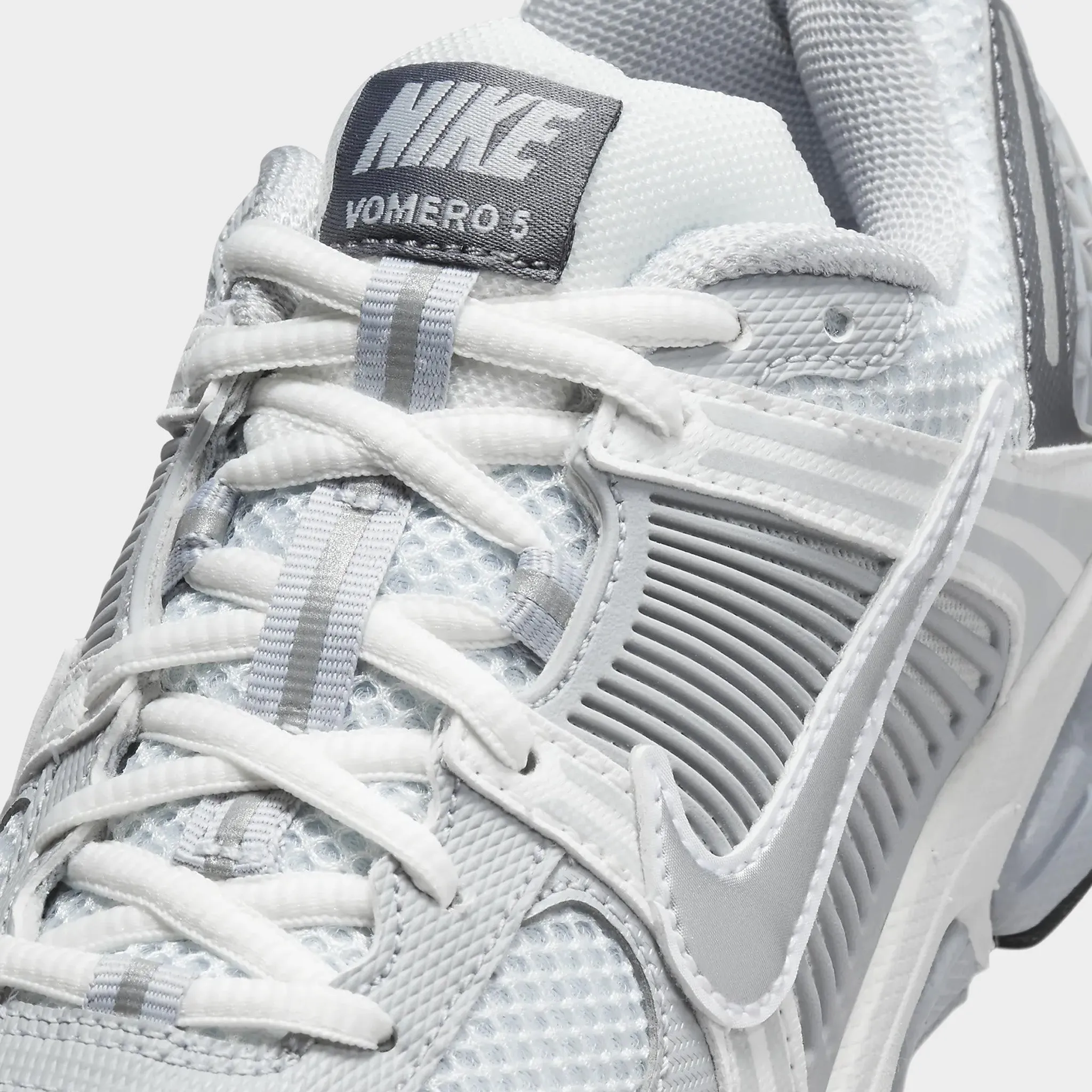 Nike Zoom Vomero 5 GS Pure Platinum / Metallic Silver gym goer Fabric Upper