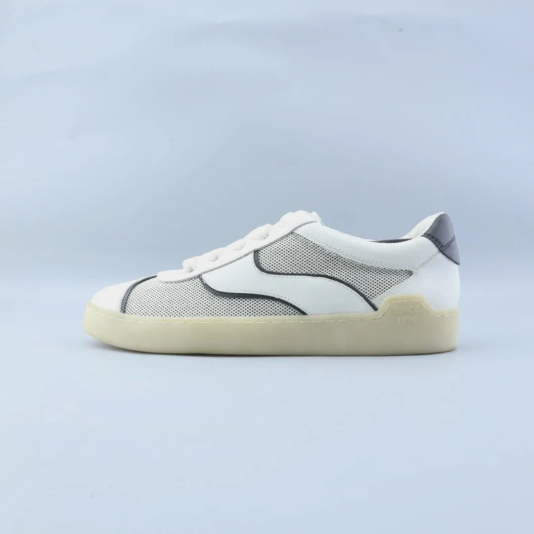 SARTO. . Elastic laces Comfort footbed