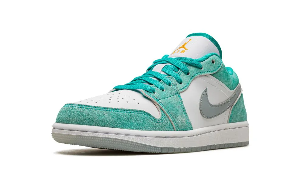 Air Jordan 1 Low Emerald Matte Edge