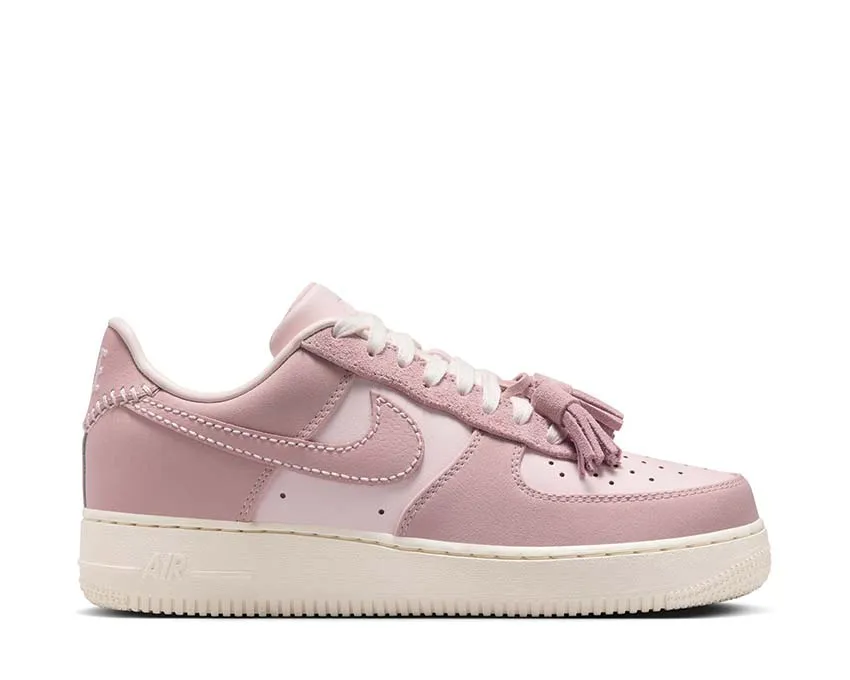 Nike Air Force 1 '07 W "Pink Oxford" Harbor Hike Dirt Walk