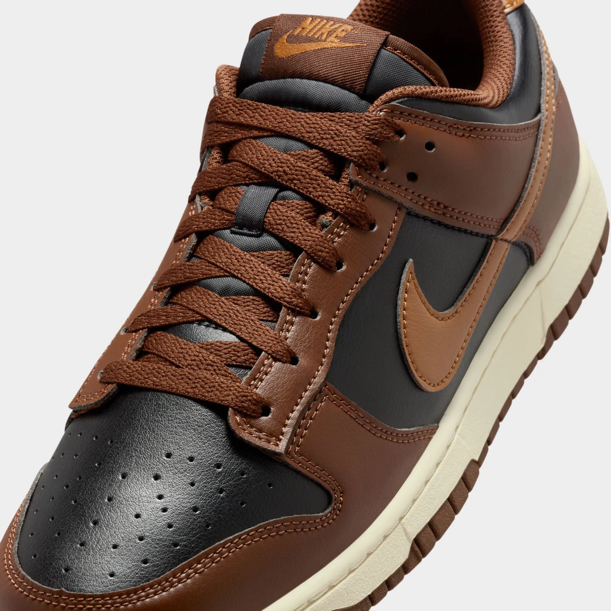 Nike Dunk Low Black / British Tan - Cacao Wow All ages
