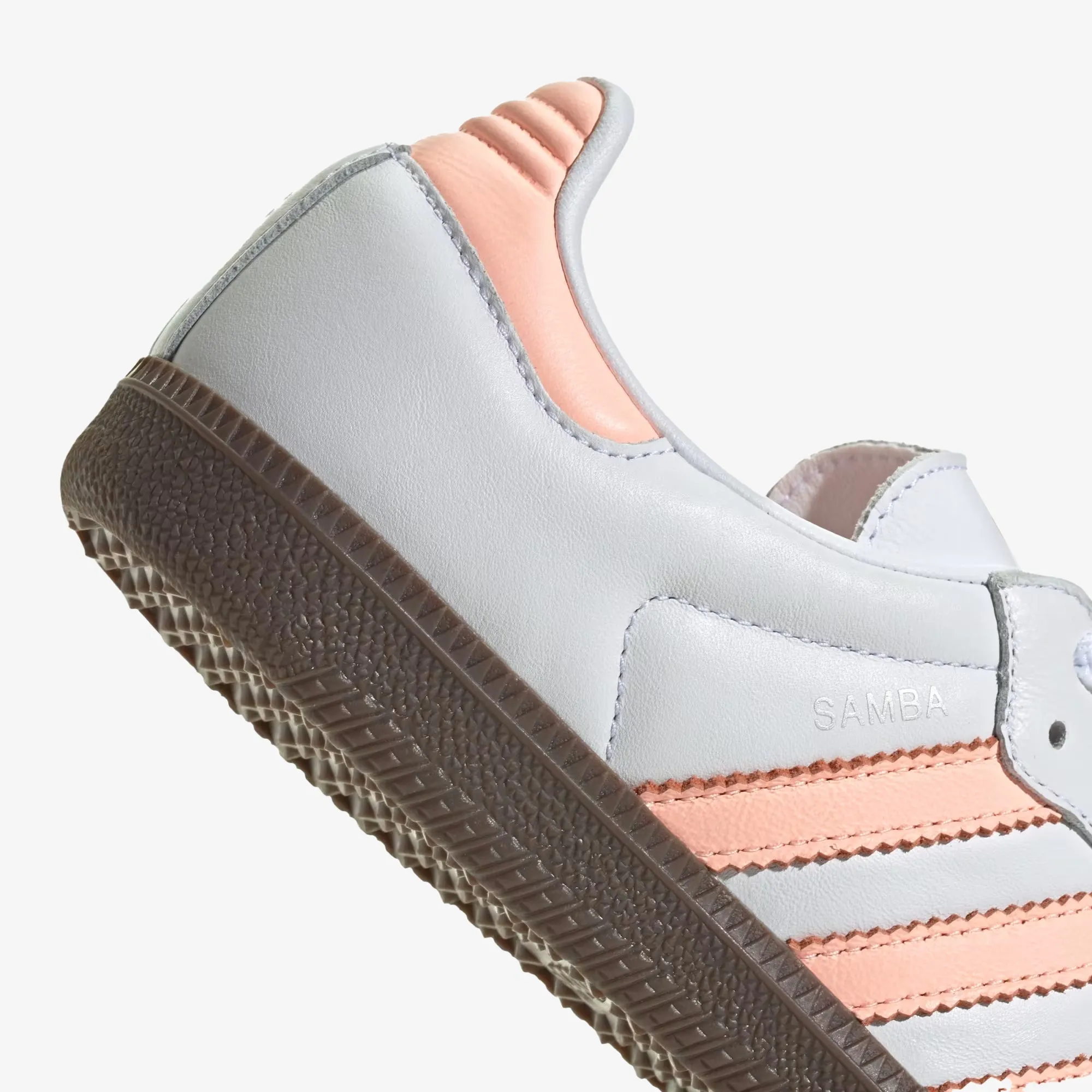 ADIDAS ORIGINALS | SAMBA OG { CLOUD WHITE/CLEAR ORANGE/SEMI CORAL Walk Routine
